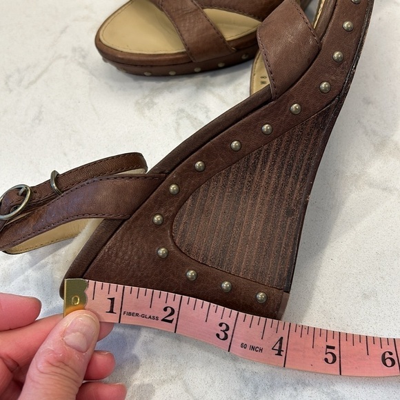 UGG Australia Rochelle Buckle Wedges Platforms Sandals for Women 8 - Picture 13 of 16